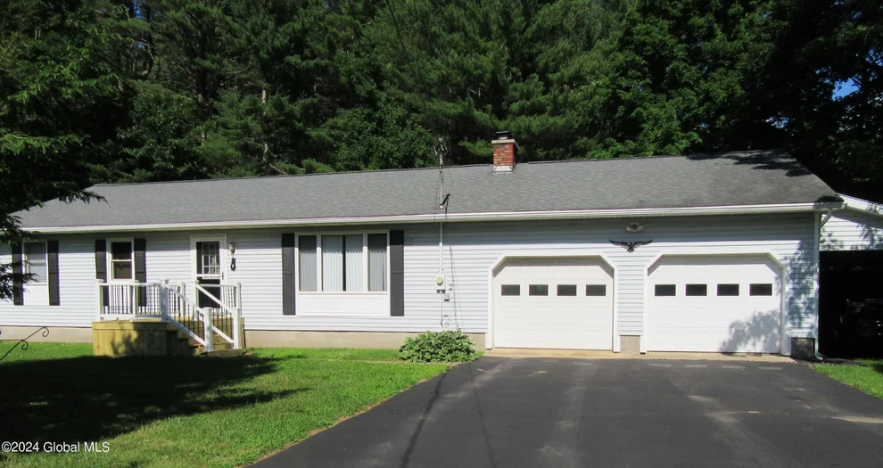 Unit for sale at 8 Wall Street, Corinth, NY 12822