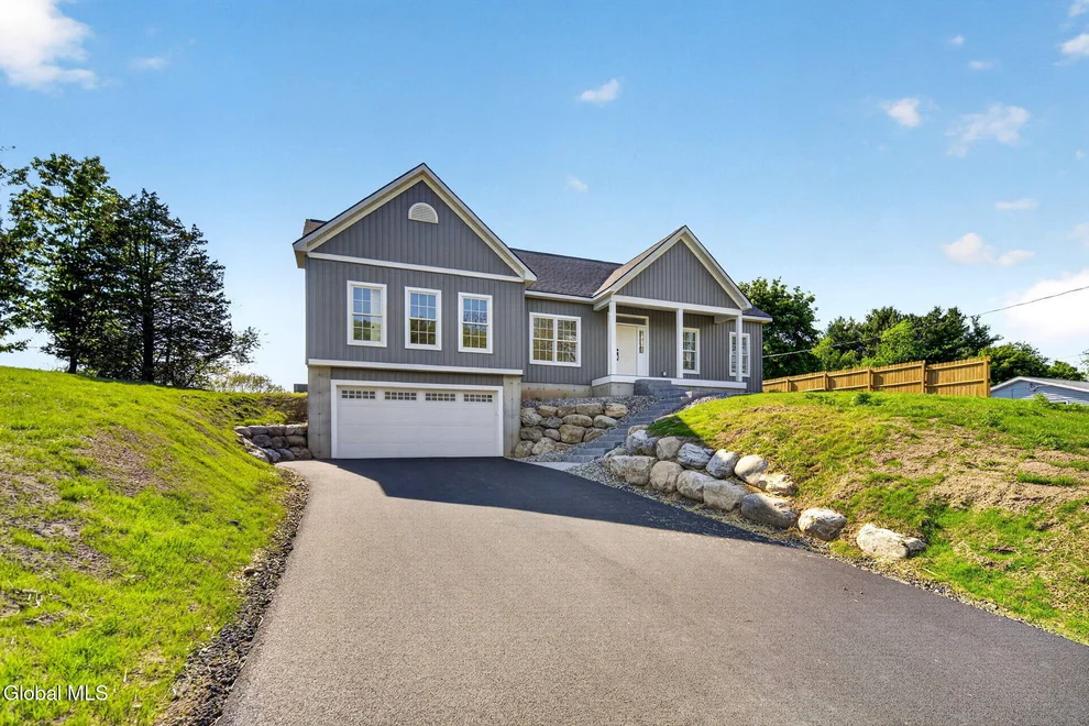 Unit for sale at 5 1/2 Gardner Road, North Greenbush, NY 12198
