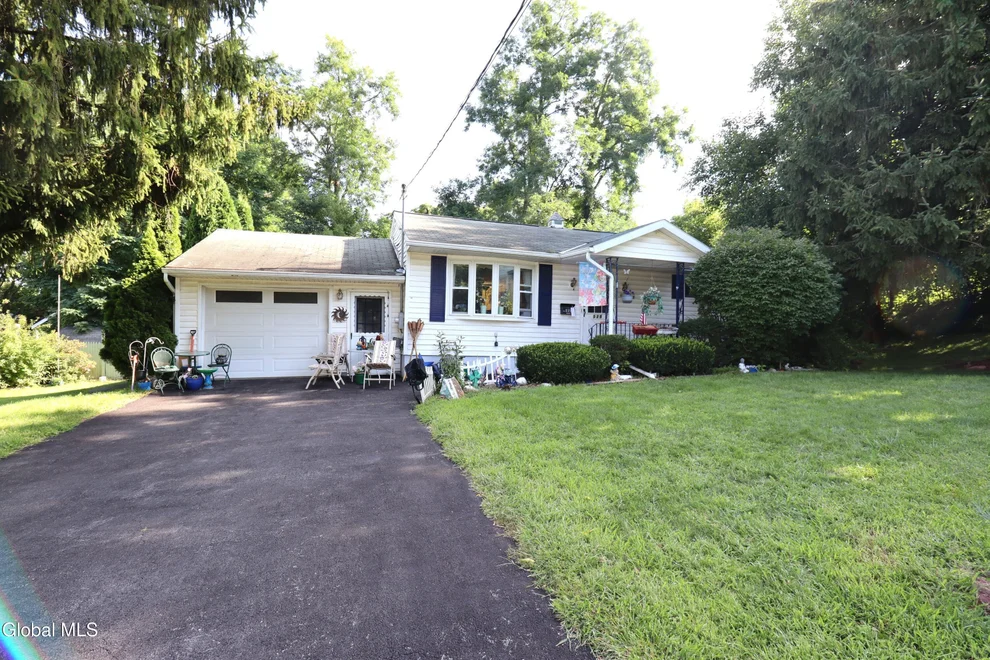 Unit for sale at 535 Salina Street, Schenectady, NY 12308