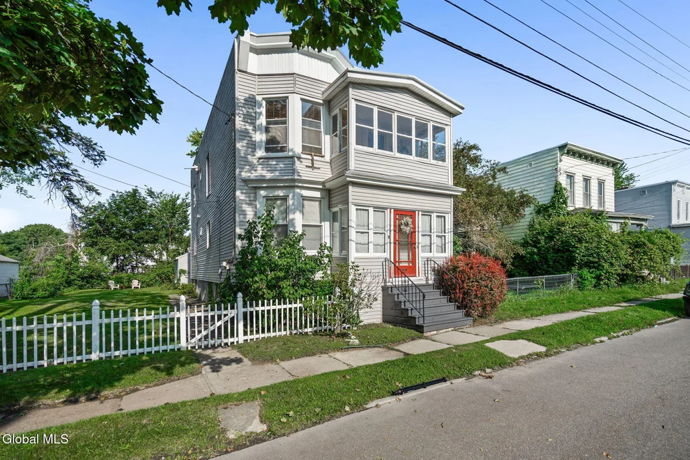 Unit for sale at 1627 9th Avenue, Watervliet, NY 12189
