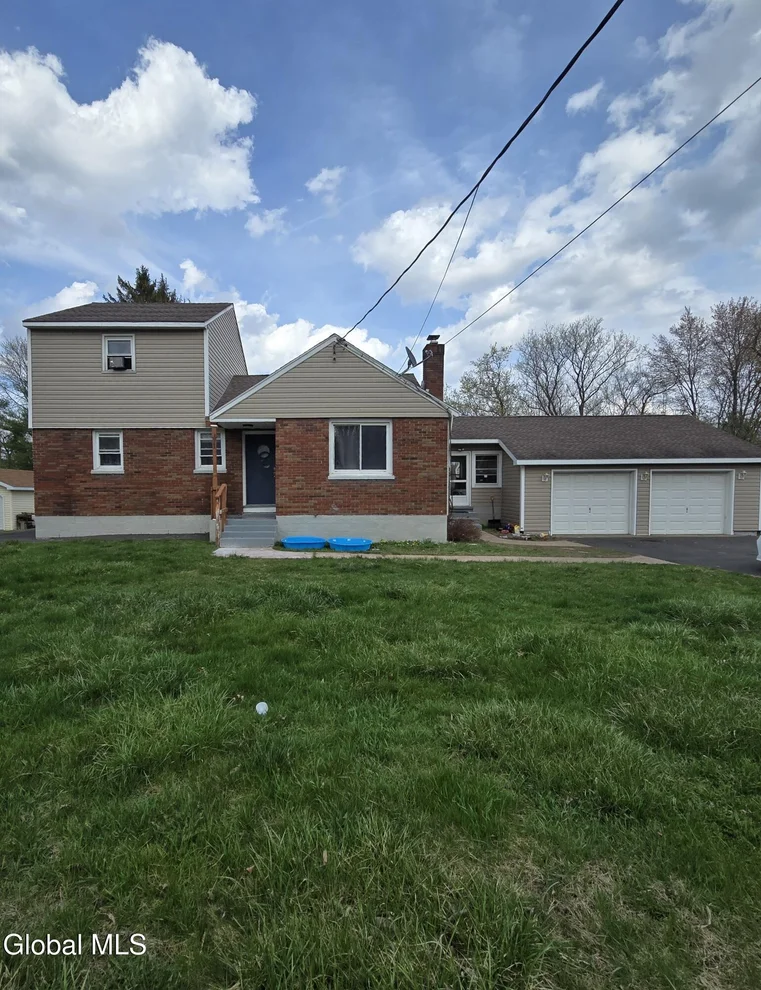 Unit for sale at 166 Blue Barns Road, Clifton Park, NY 12148