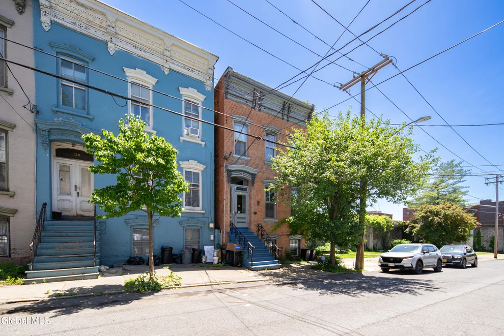 Unit for sale at 140 Grand Street, Albany, NY 12202