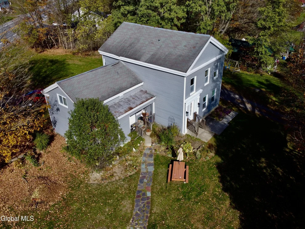Unit for sale at 44 Greenfield Lane, Hampton, NY 12837