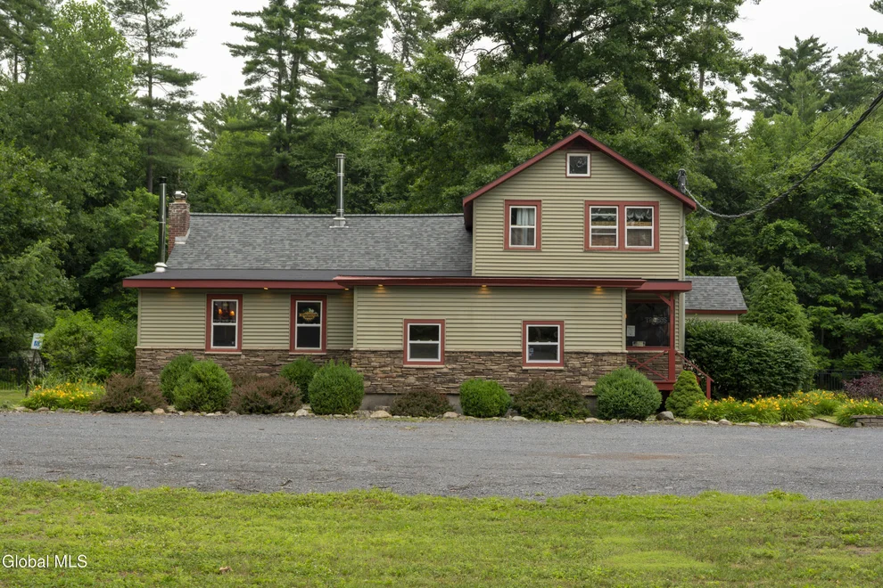 Unit for sale at 910 Rock City Road, Ballston Spa, NY 12020
