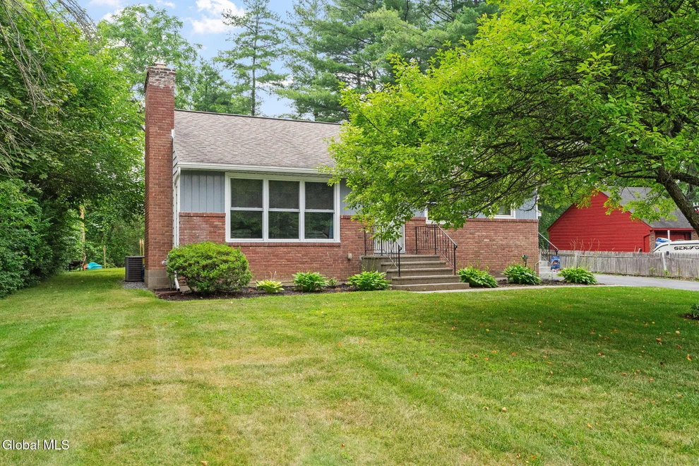 Unit for sale at 2303 Balltown Road, Niskayuna, NY 12309