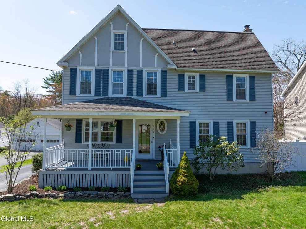 Unit for sale at 285 Elsmere Avenue, Bethlehem, NY 12054