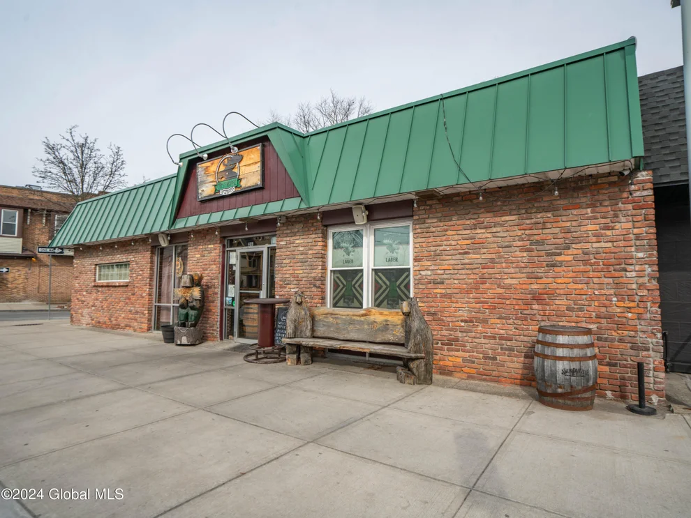 Unit for sale at 261 New Scotland Avenue, Albany, NY 12208