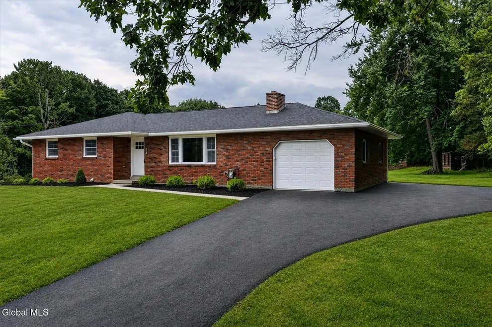 Unit for sale at 226 Snyders Lake Road, North Greenbush, NY 12198
