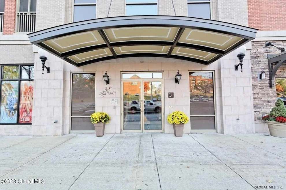Unit for sale at 38 High Rock Avenue, Saratoga Springs, NY 12866