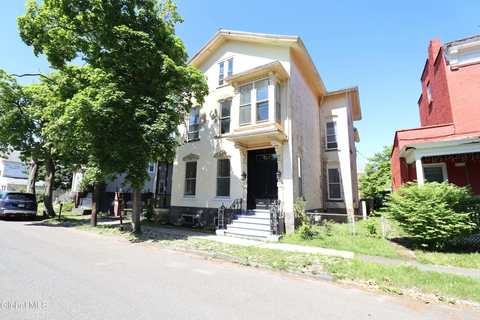 Unit for sale at 517 3rd Avenue, Troy, NY 12182