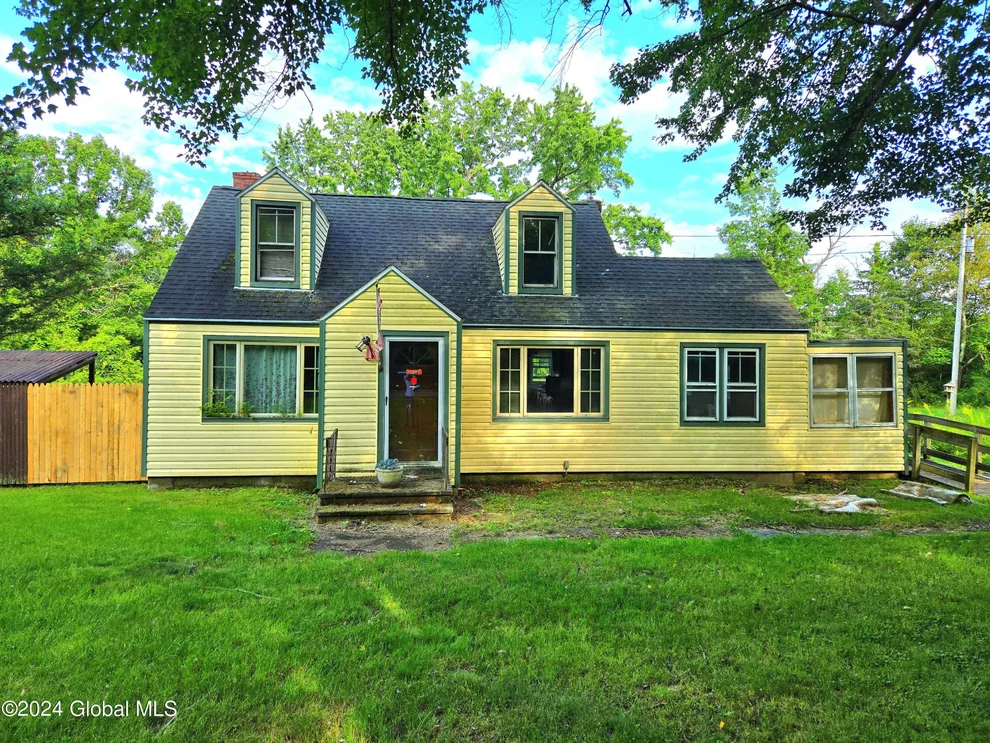 Unit for sale at 650 Bunker Hill Road, Schodack, NY 12123