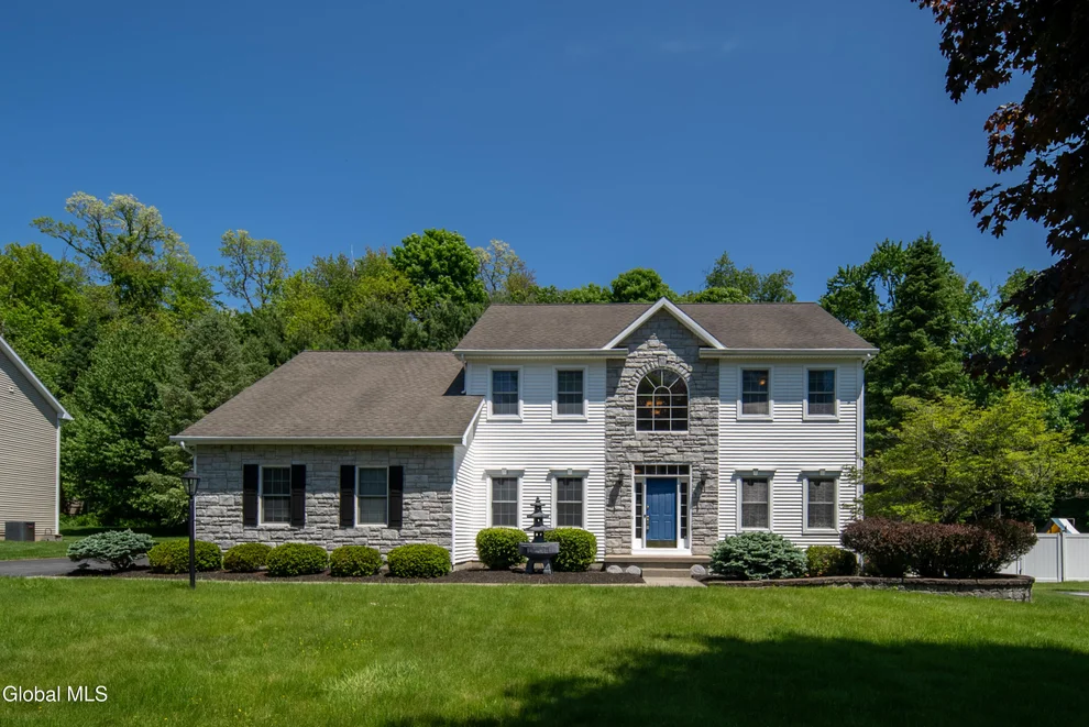 Unit for sale at 20 Birch Hill Road, Clifton Park, NY 12019