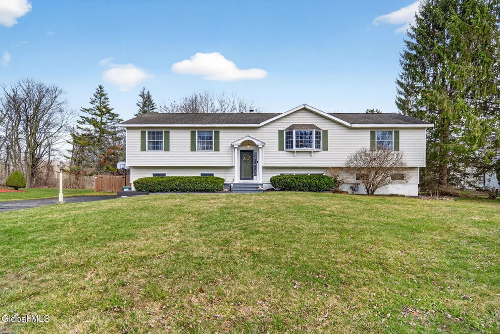 Unit for sale at 766 Westmoreland Drive, Niskayuna, NY 12309