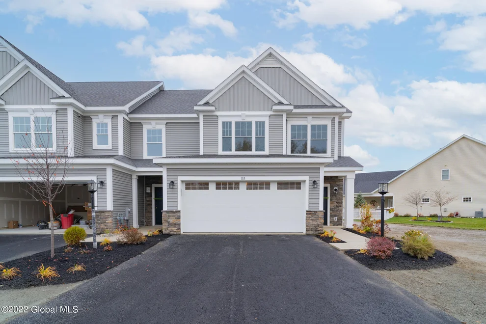 Unit for sale at 26 Priddle Lane, Colonie, NY 12110