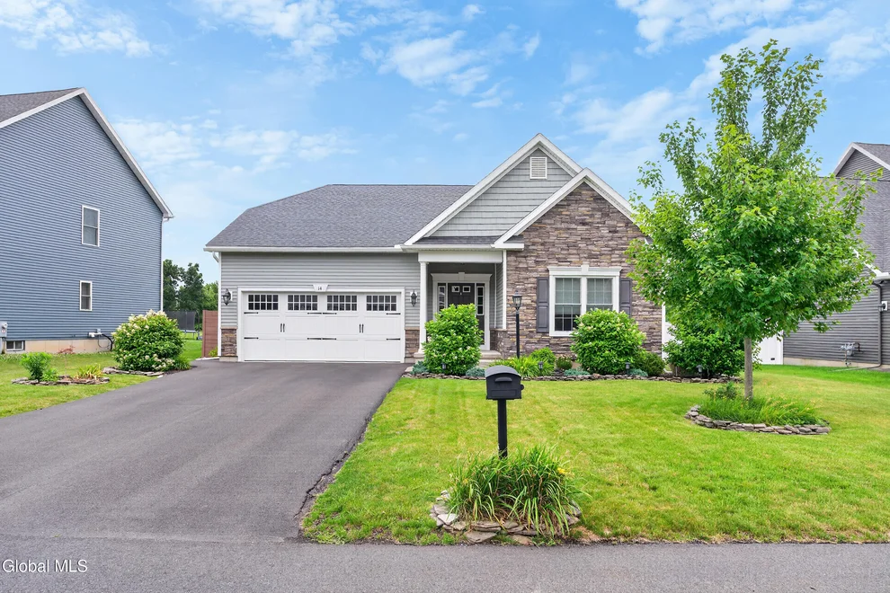 Unit for sale at 14 Julia Rose Court, Bethlehem, NY 12077