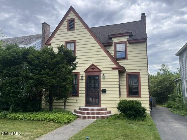 Unit for sale at 21 Hawthorne Avenue, Albany, NY 12203