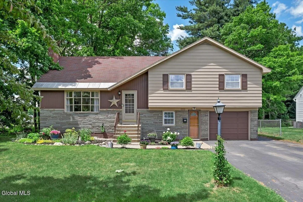 Unit for sale at 2153 Van Wormer Road, Rotterdam, NY 12303