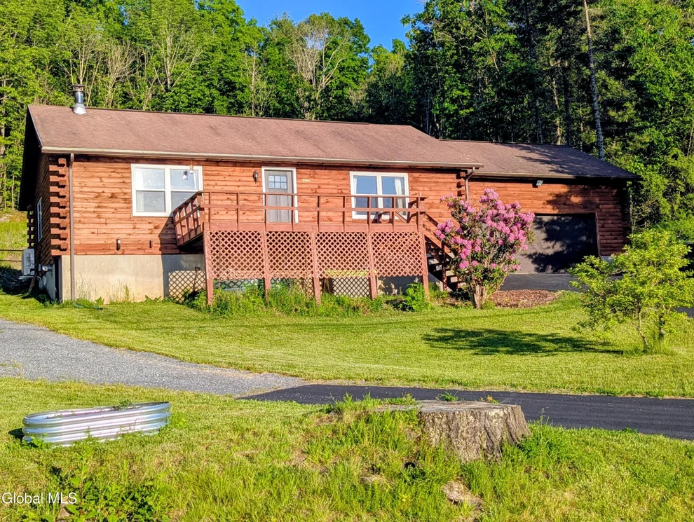 Unit for sale at 390 E Lake Road, Argyle, NY 12809