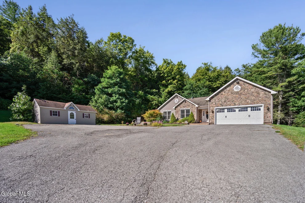 Unit for sale at 3125 Mariaville Road, Rotterdam, NY 12306