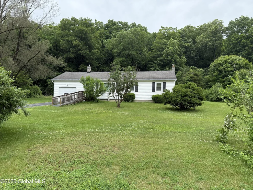 Unit for sale at 13 Morgans Lane, Fort Ann, NY 12827