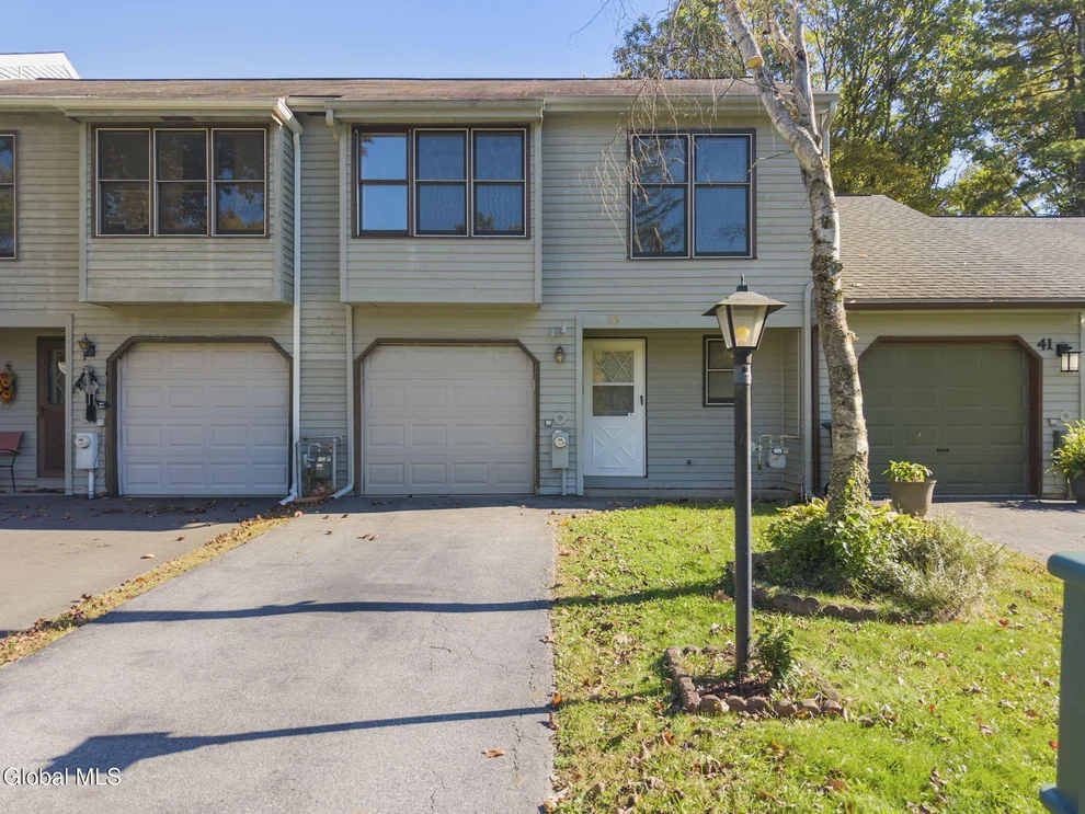 Unit for sale at 39 Westchester Drive, Clifton Park, NY 12065