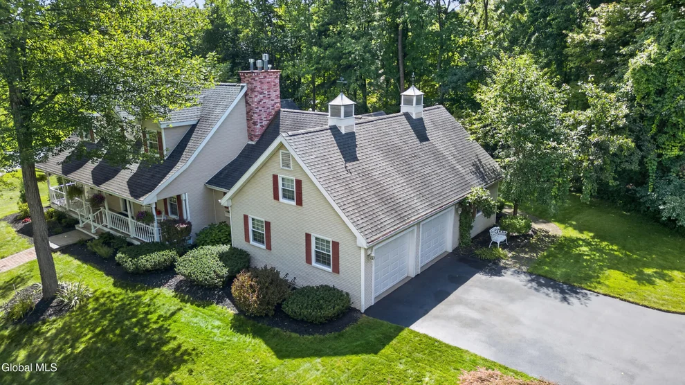 Unit for sale at 4 Massachusetts Court, Clifton Park, NY 12148