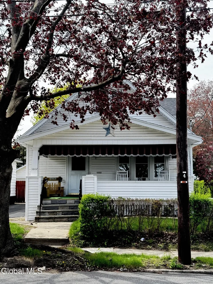 Unit for sale at 1602 Hawthorne Street, Schenectady, NY 12303
