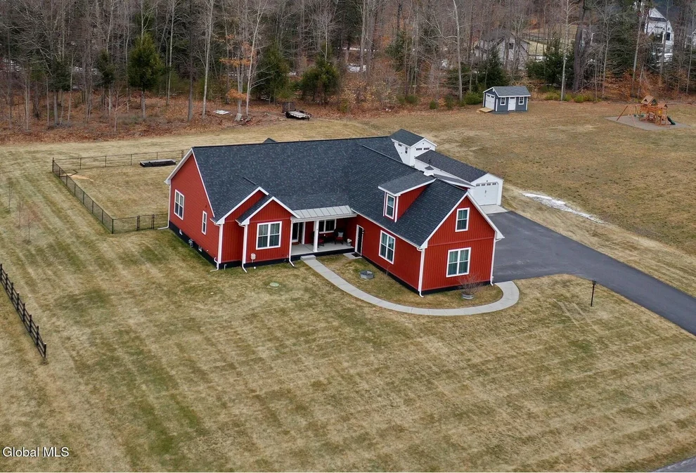 Unit for sale at 9 Catalina Drive, Milton, NY 12020