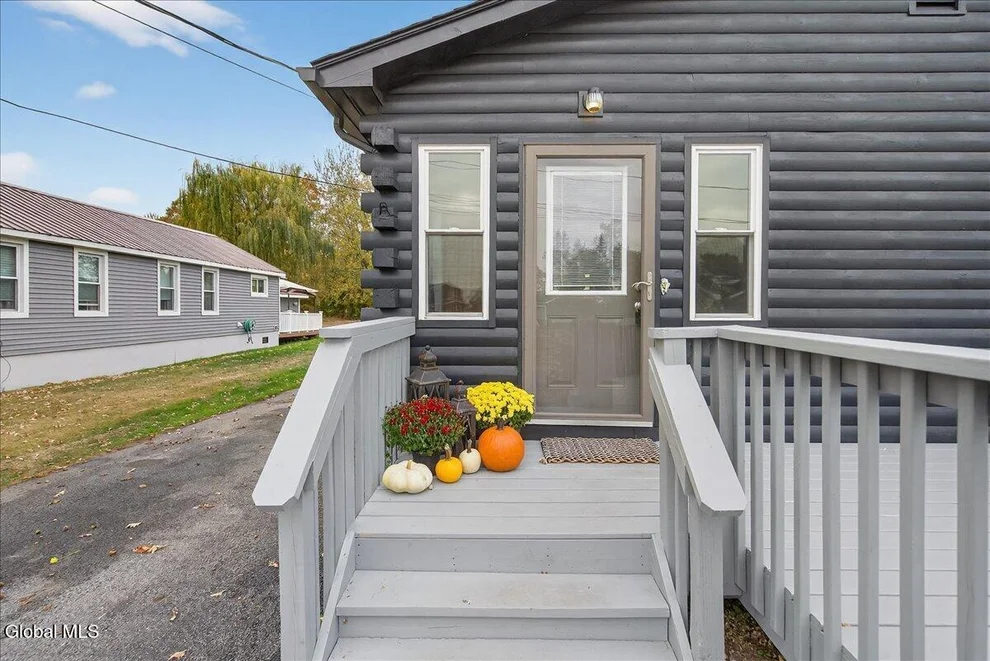 Unit for sale at 19 Kozy Lane, Malta, NY 12020