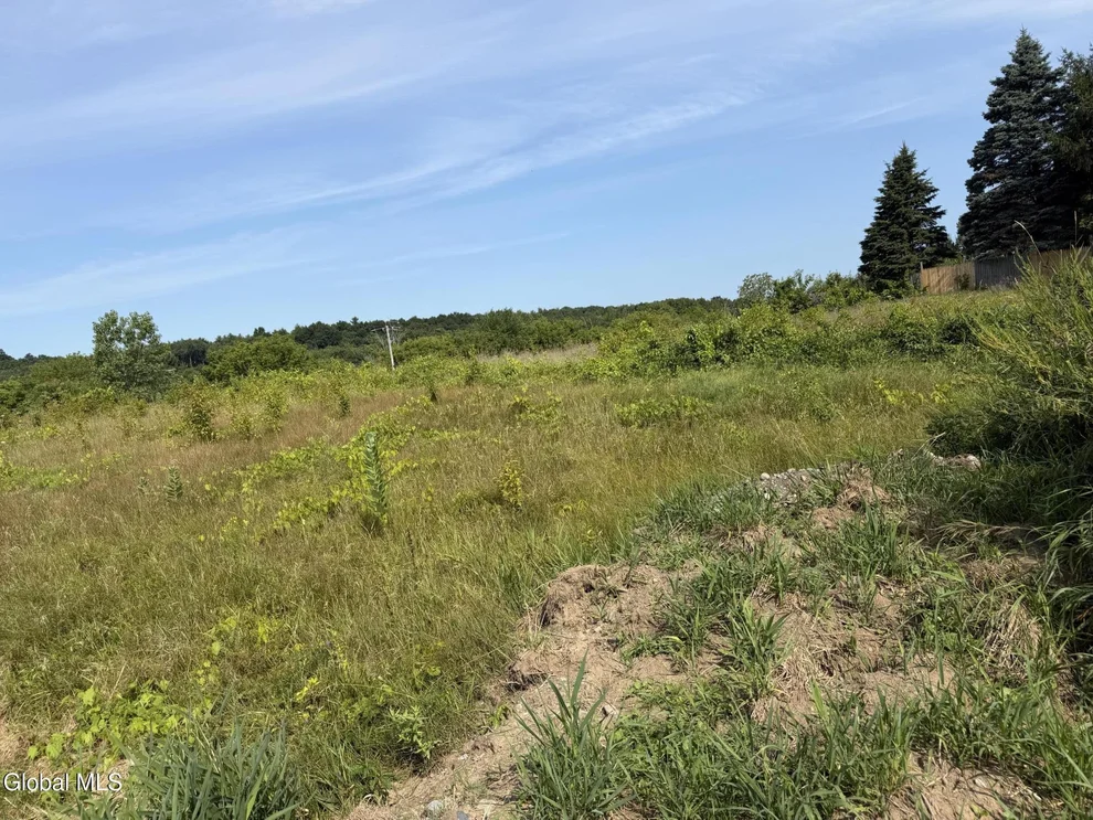 Unit for sale at 271 Upper Newtown Road, Halfmoon, NY 12065