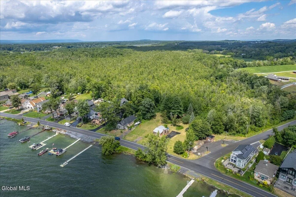 Unit for sale at 1318 Nys Rt 9P, Saratoga, NY 12866