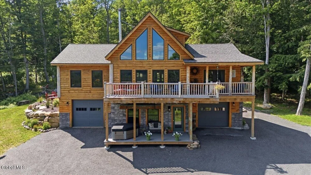 Unit for sale at 1482 Tupper Road, Long Lake, NY 12847