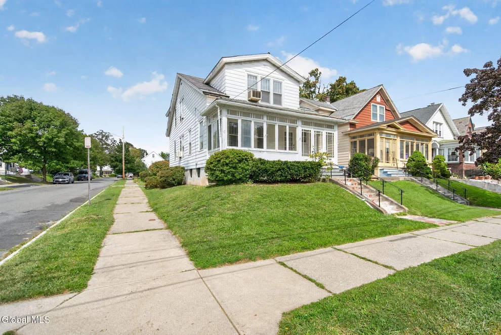 Unit for sale at 39 W Erie Street, Albany, NY 12208