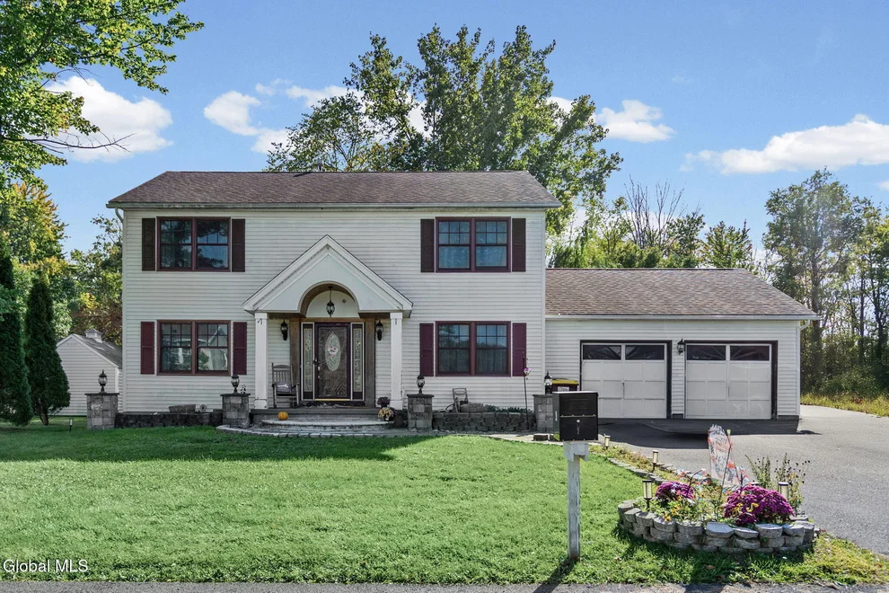 Unit for sale at 29 Omega Terrace, Colonie, NY 12110