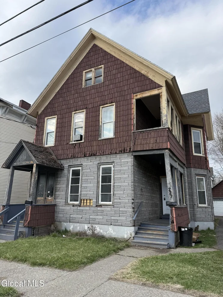 Unit for sale at 225-227 Grand Street, Amsterdam, NY 12010
