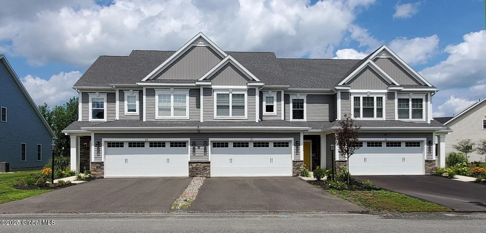 Unit for sale at 32 Priddle Lane, Colonie, NY 12110