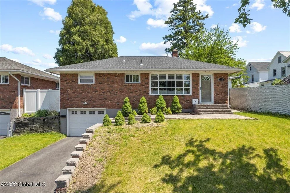 Unit for sale at 177 Ridgefield Street, Albany, NY 12208