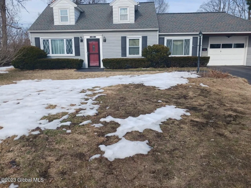 Unit for sale at 1026 Wayne Road, Rotterdam, NY 12303