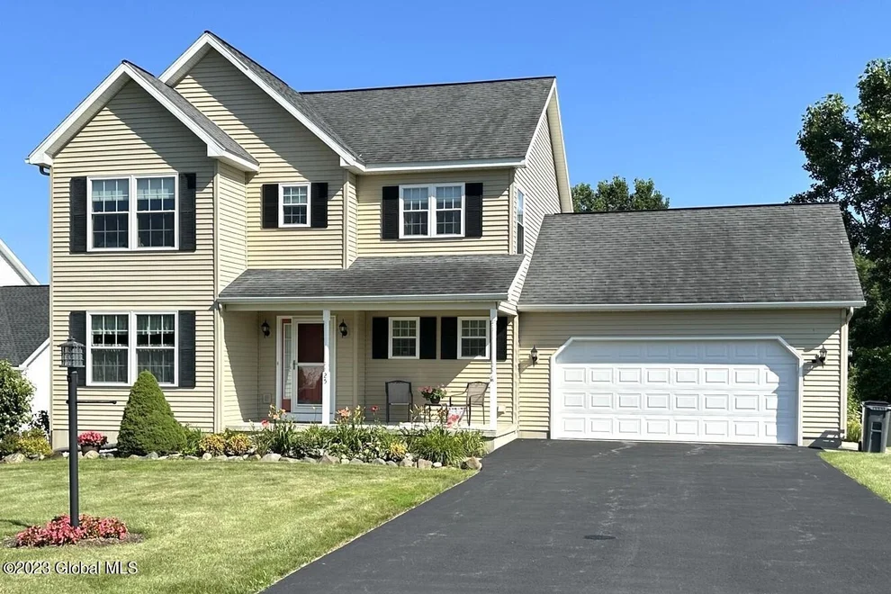 Unit for sale at 25 Camber Court, Halfmoon, NY 12118