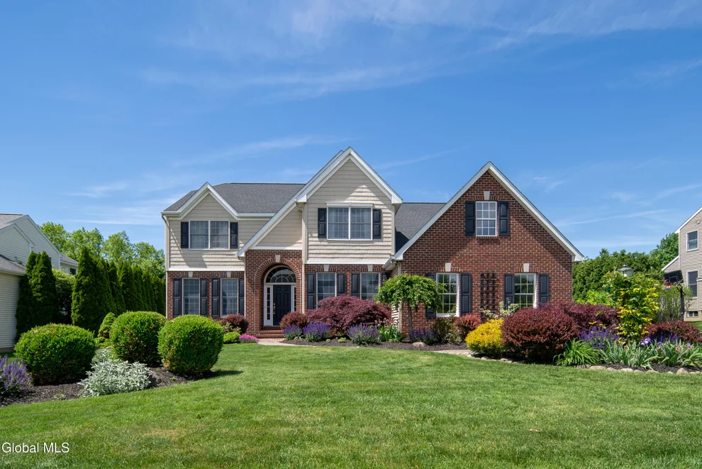 Unit for sale at 58 Dutch Meadows Drive, Colonie, NY 12047