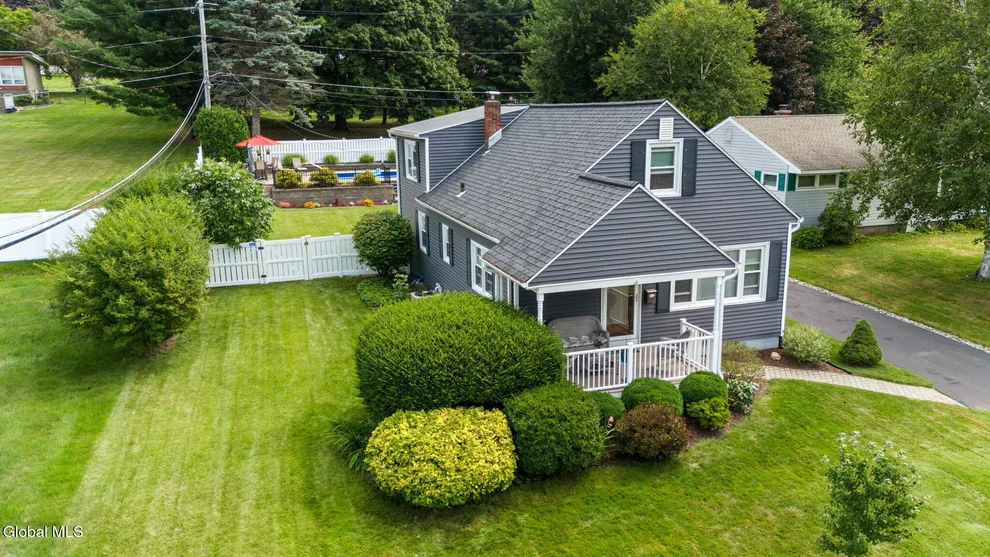Unit for sale at 181 Shaker Park Drive, Albany, NY 12211