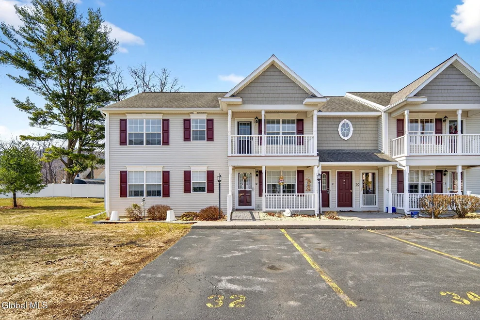 Unit for sale at 34 Riverside Drive, Rotterdam, NY 12150