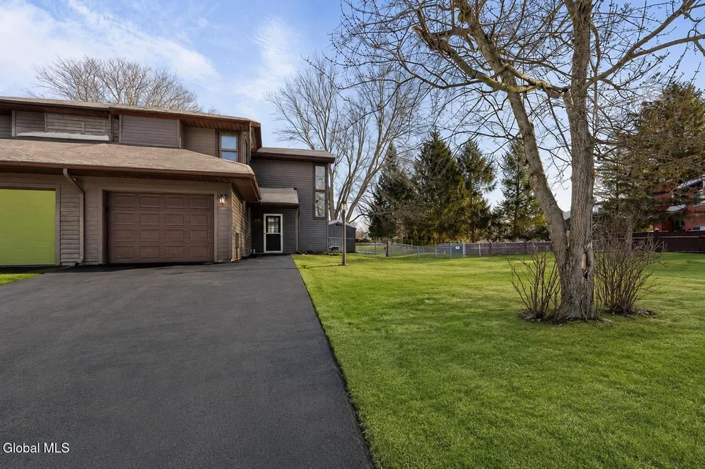 Unit for sale at 36 Eton Drive, Bethlehem, NY 12159