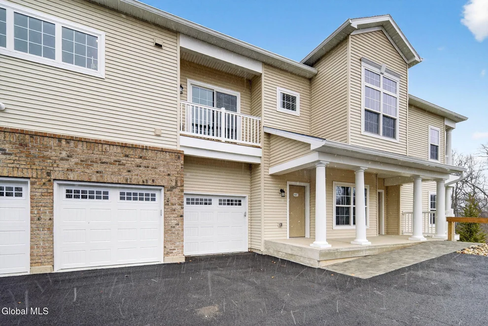 Unit for sale at 607 Vly Pointe Drive, Niskayuna, NY 12309