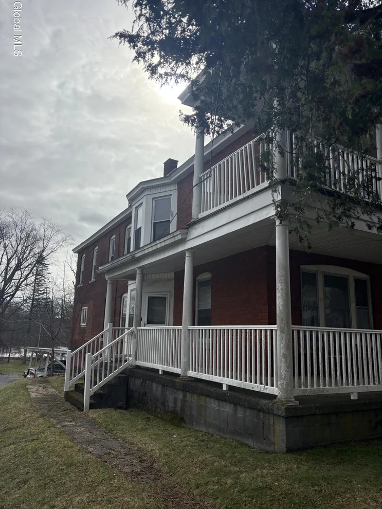 Unit for sale at 252 S Main Street, Mechanicville, NY 12118