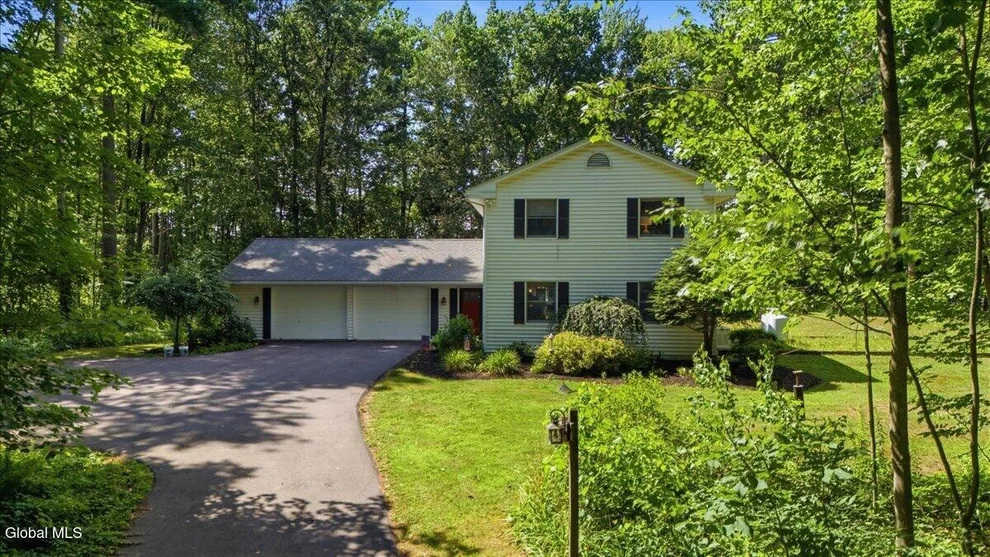 Unit for sale at 43 Grace Moore Road, Saratoga Springs, NY 12866