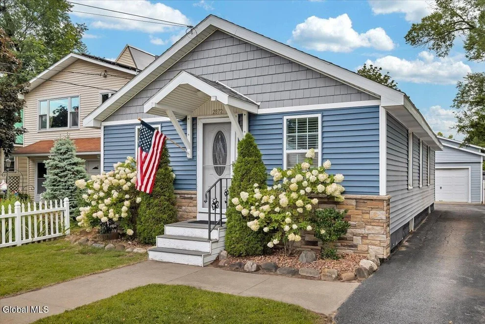 Unit for sale at 2872 Guilderland Avenue, Rotterdam, NY 12306