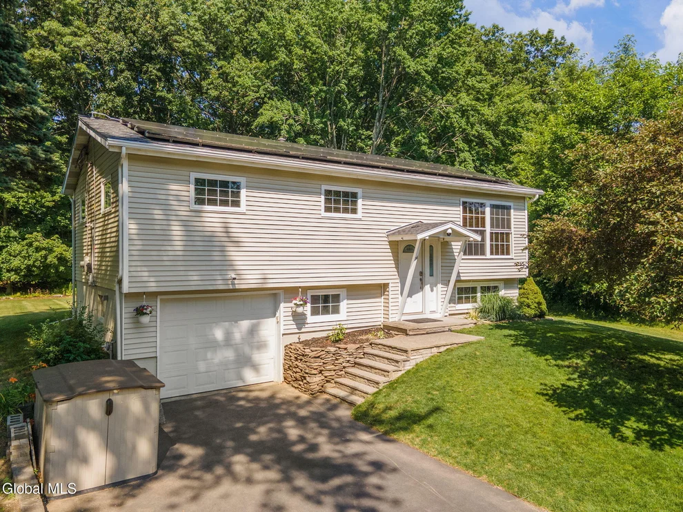 Unit for sale at 14 Gail Avenue, Colonie, NY 12205