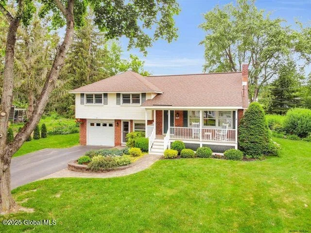Unit for sale at 7 Beechwood Drive, Ballston, NY 12027