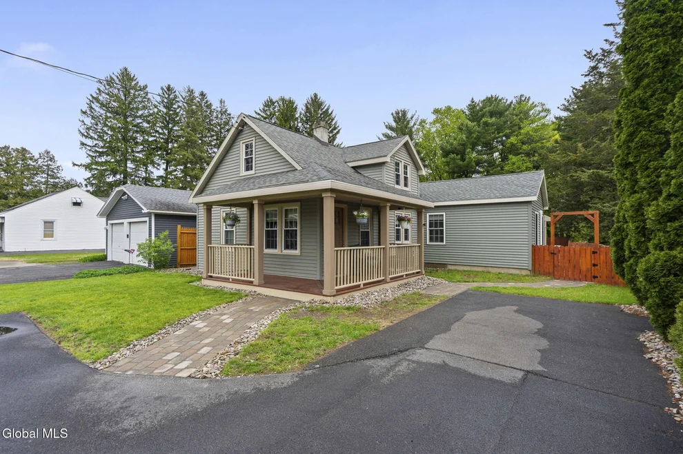 Unit for sale at 1820 Helderberg Avenue, Rotterdam, NY 12306
